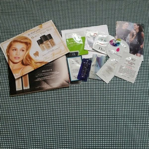 SEPHORA Cosmetic Bag with Free Gifts